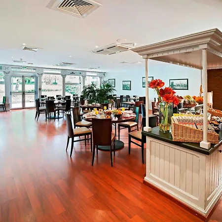 Du Golf Hotel